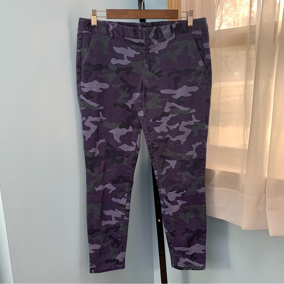 GAP Skinny Mini Navy Camo Khaki Pants - Picture 2 of 7